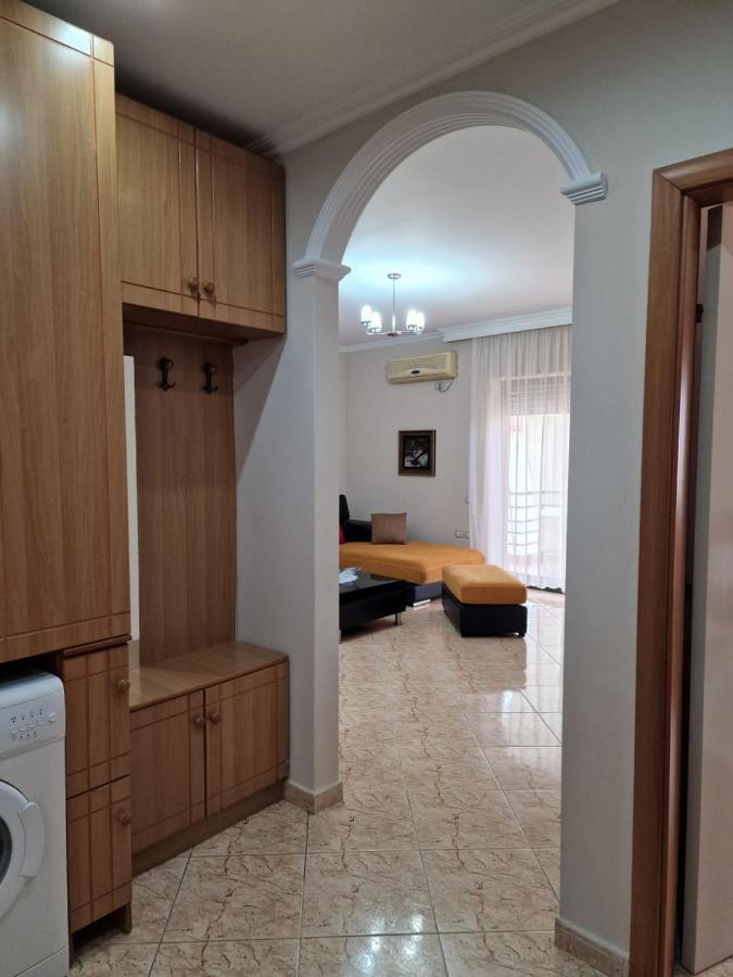 Apartament Orion فلورا المظهر الخارجي الصورة